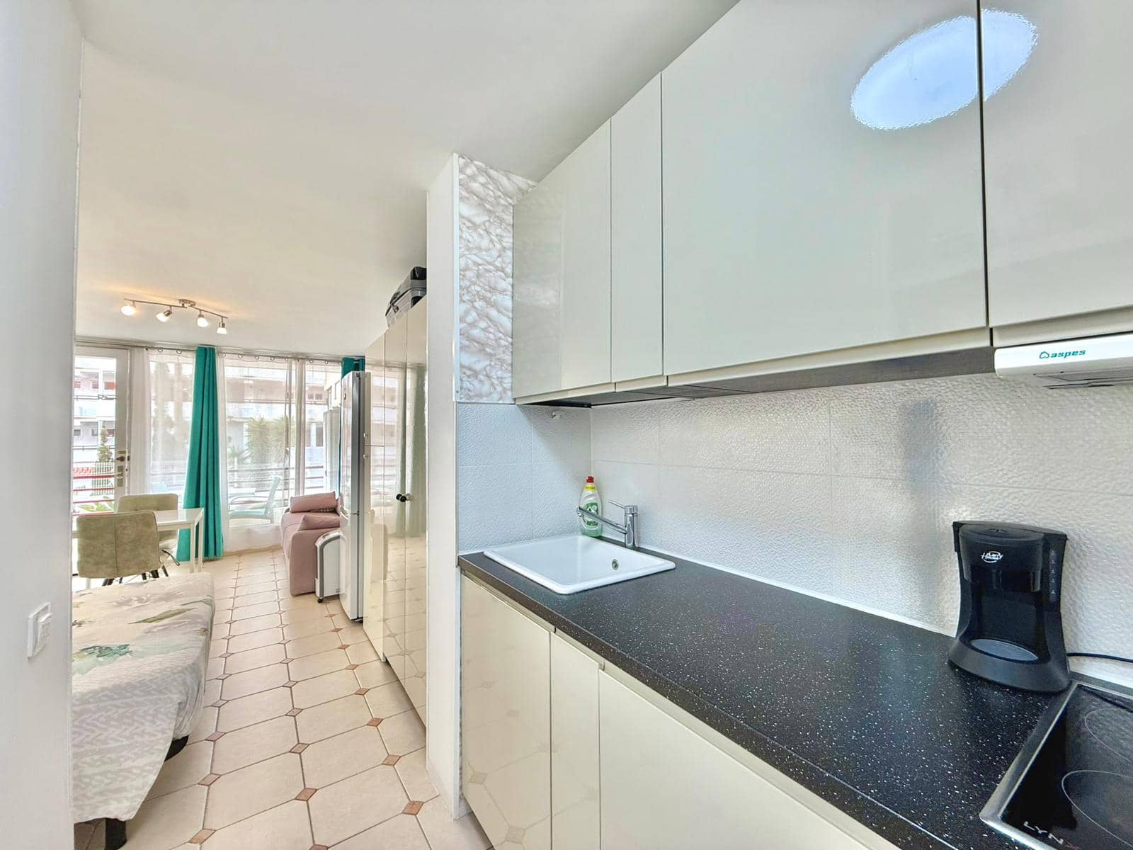 1 slaapkamer Studio te koop in Costa Adeje met zwembad garage - € 220.000 (Ref: 9395477)