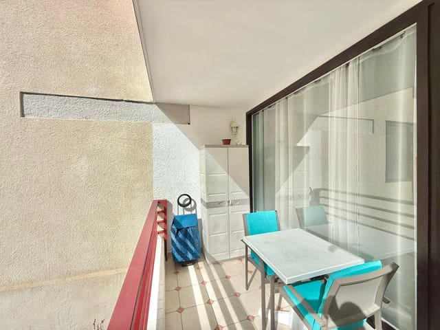 1 slaapkamer Studio te koop in Playa de las Américas, Adeje met zwembad garage - € 220.000 (Ref: 9395477)