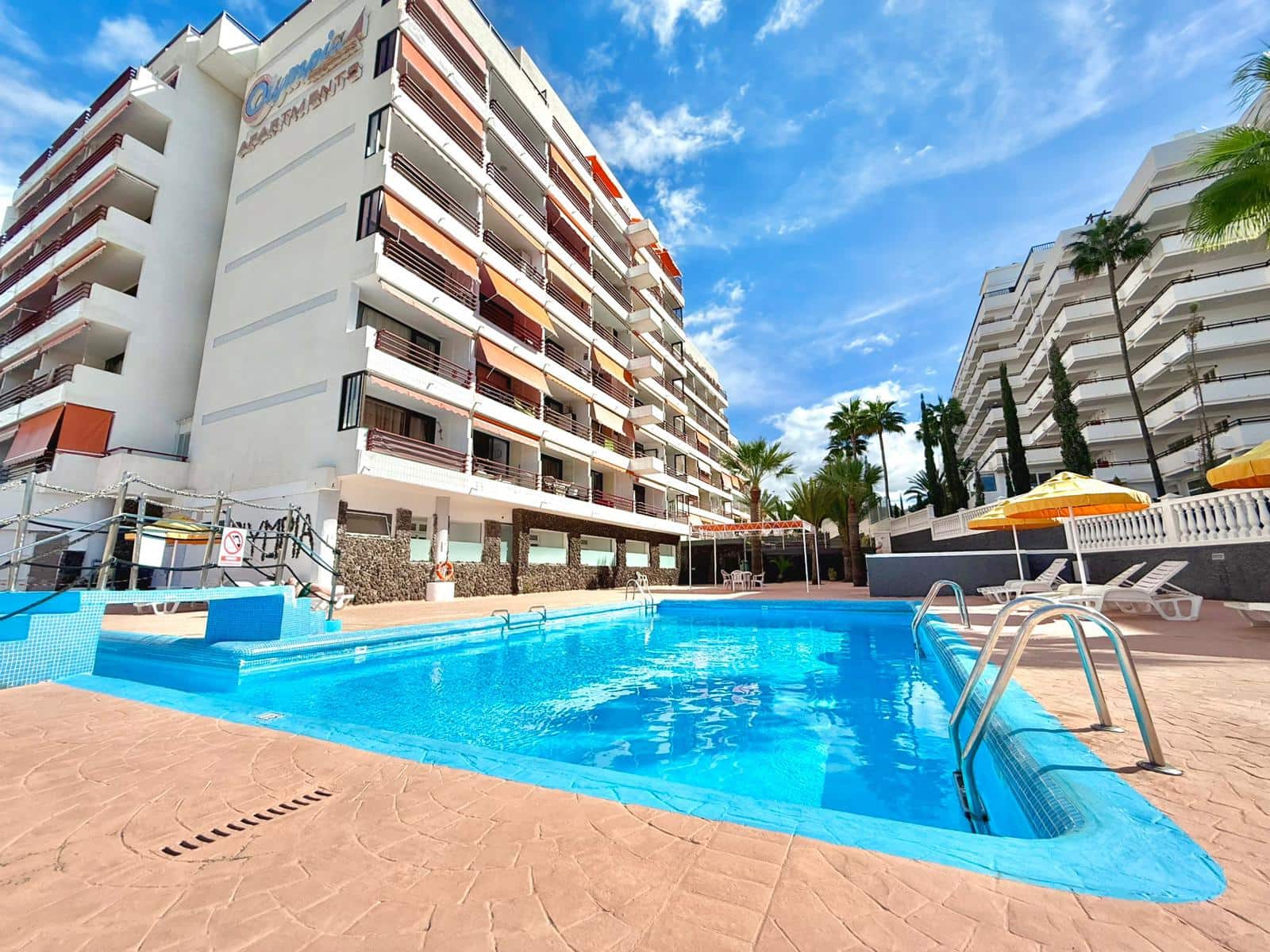 1 slaapkamer Studio te koop in Costa Adeje met zwembad garage - € 220.000 (Ref: 9395477)