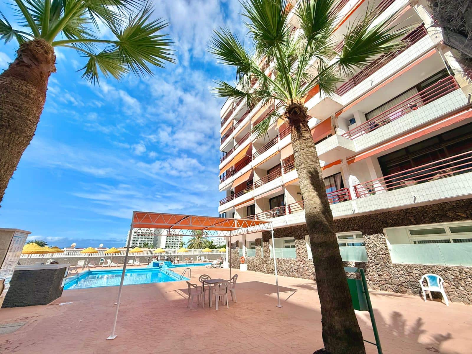 1 slaapkamer Studio te koop in Costa Adeje met zwembad garage - € 220.000 (Ref: 9395477)