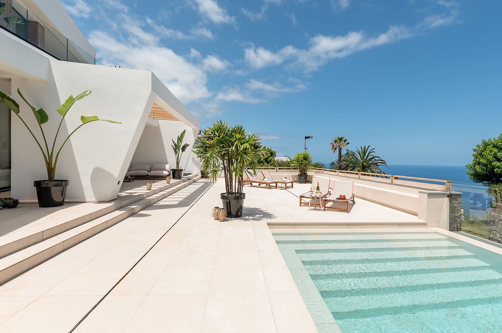 4 sypialnia Willa na sprzedaż w El Sauzal z basenem garażem - 1 750 000 € (Ref: 9405871)