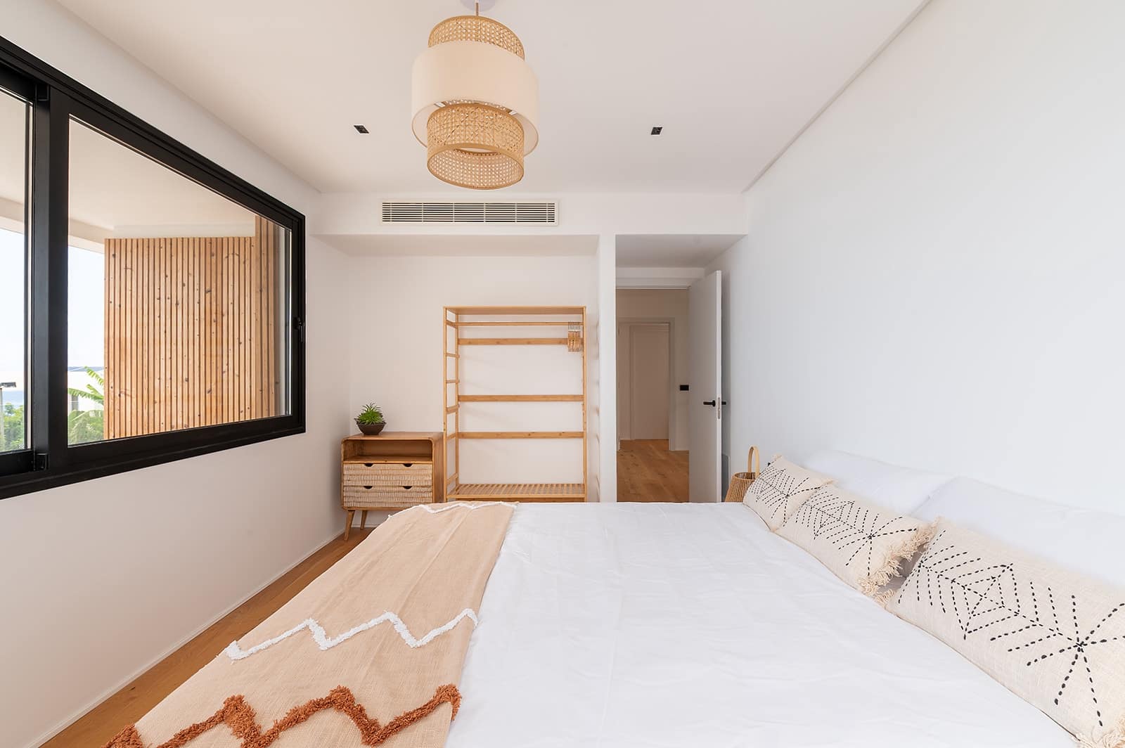 4 sypialnia Willa na sprzedaż w El Sauzal z basenem garażem - 1 750 000 € (Ref: 9405871)