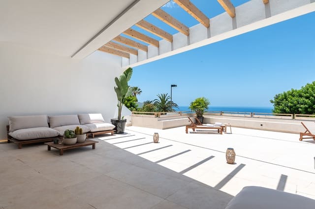 4 sypialnia Willa na sprzedaż w El Sauzal z basenem garażem - 1 750 000 € (Ref: 9405871)