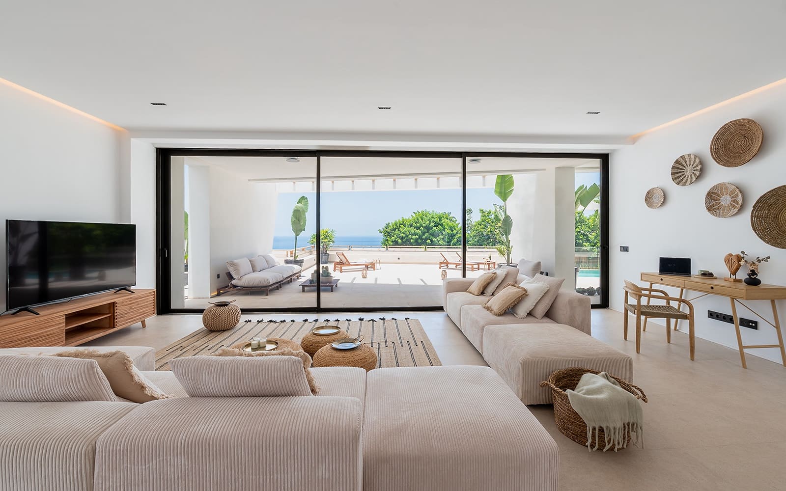 4 sypialnia Willa na sprzedaż w El Sauzal z basenem garażem - 1 750 000 € (Ref: 9405871)