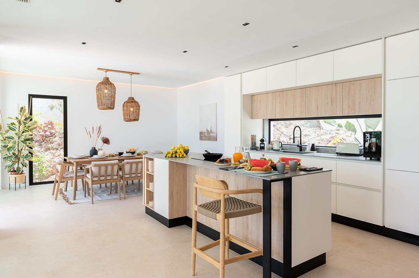 4 sypialnia Willa na sprzedaż w El Sauzal z basenem garażem - 1 750 000 € (Ref: 9405871)