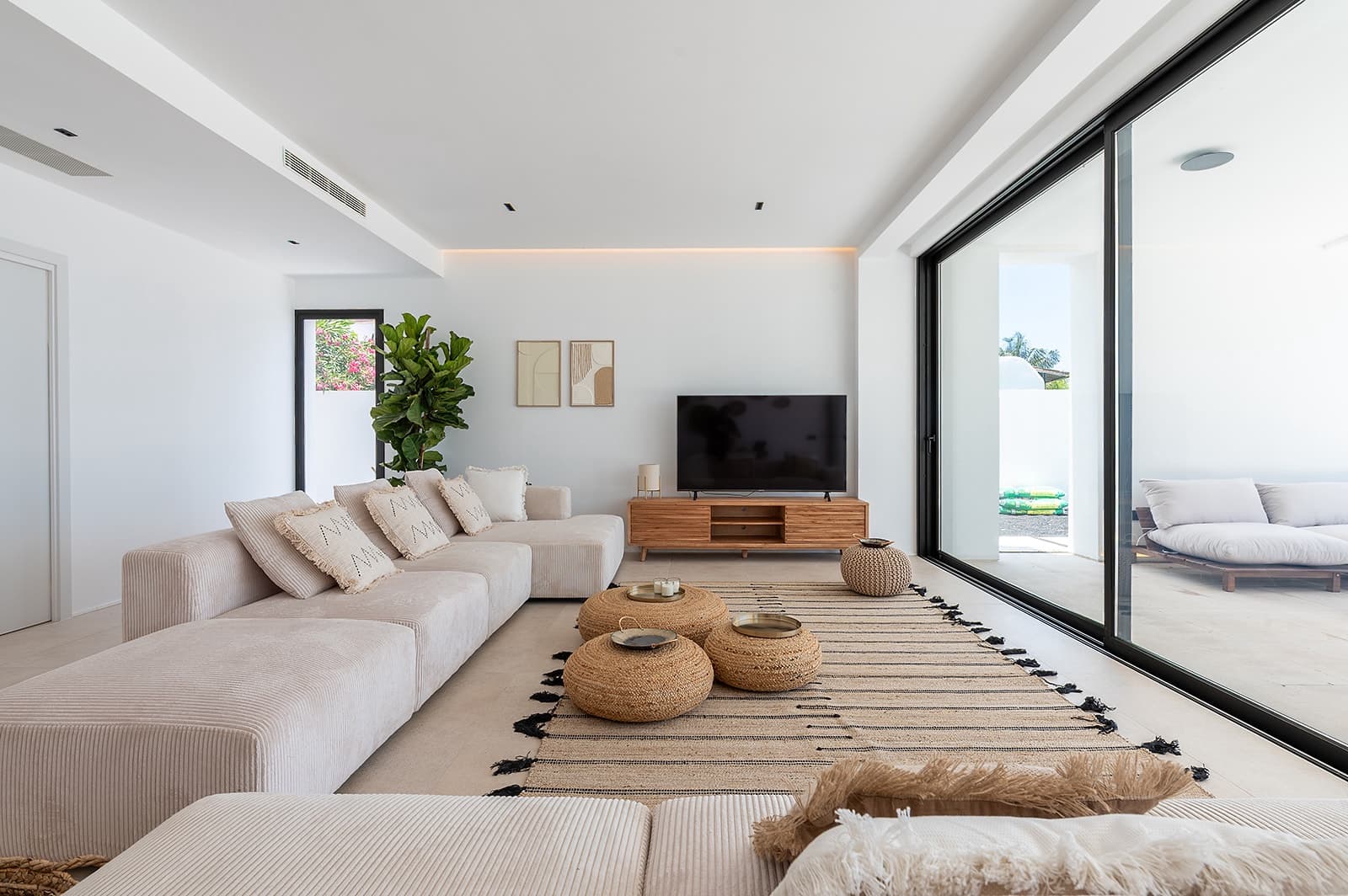 4 sypialnia Willa na sprzedaż w El Sauzal z basenem garażem - 1 750 000 € (Ref: 9405871)