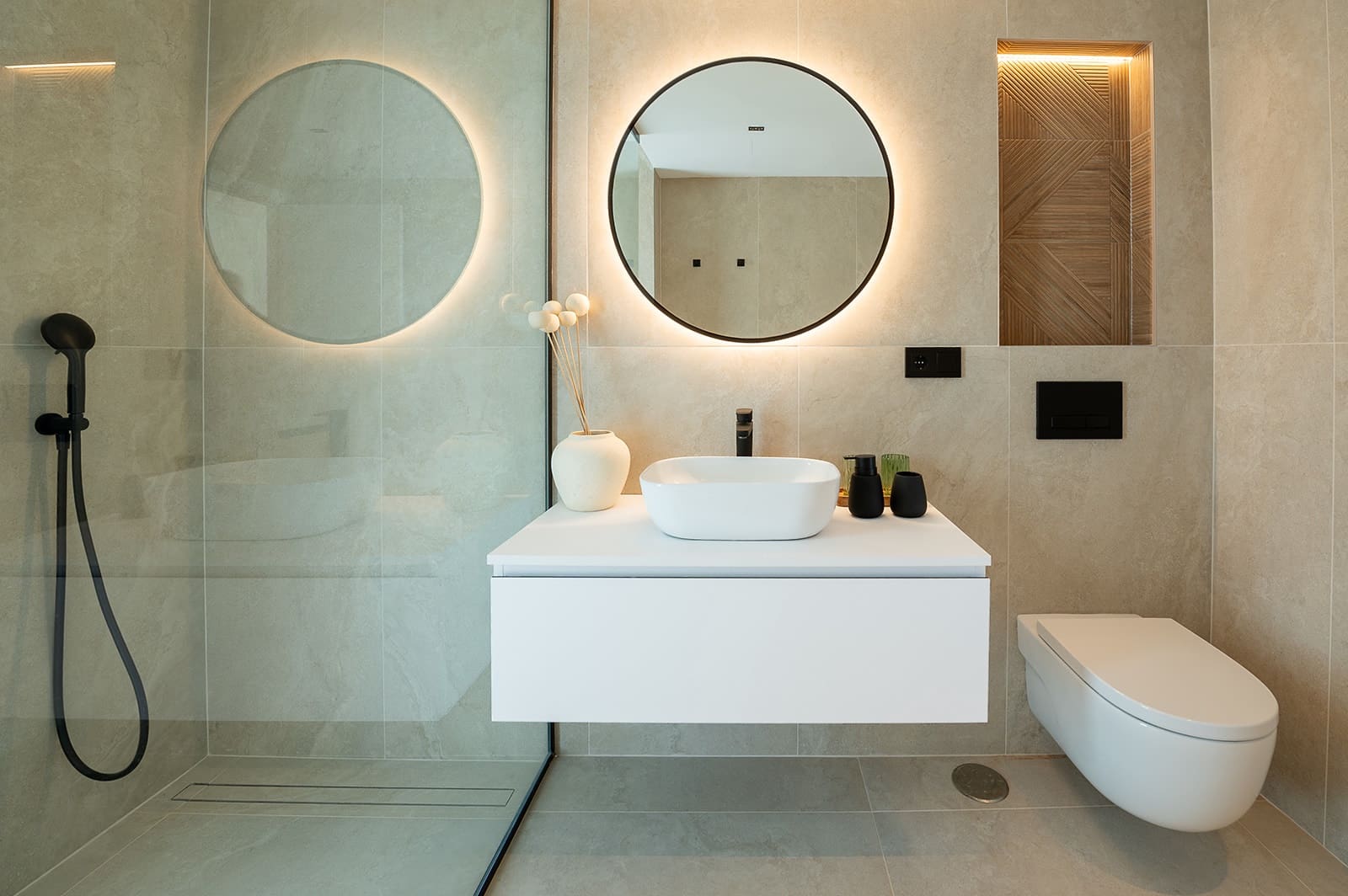 4 sypialnia Willa na sprzedaż w El Sauzal z basenem garażem - 1 750 000 € (Ref: 9405871)