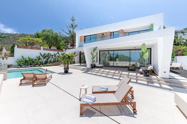 4 sypialnia Willa na sprzedaż w El Sauzal z basenem garażem - 1 750 000 € (Ref: 9405871)