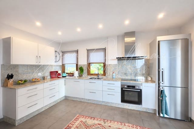 Chalet de 3 habitaciones en Buenavista del Norte en venta con garaje - 1.100.000 € (Ref: 9405931)