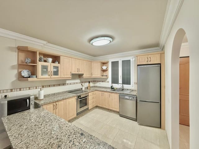 2 soverom Leilighet til salgs i Torviscas, Adeje med svømmebasseng garasje - € 490 000 (Ref: 9449713)