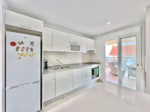 3 sypialnia Dom na sprzedaż w Santiago del Teide z basenem garażem - 595 000 € (Ref: 9460675)