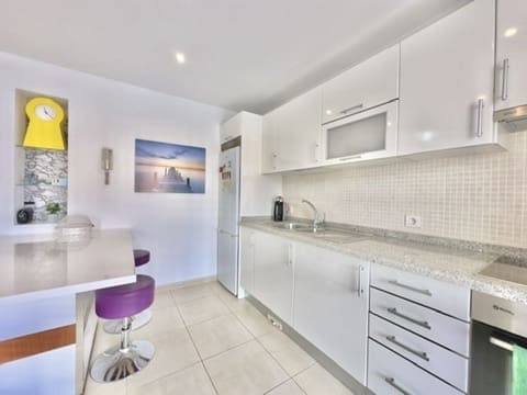 3 slaapkamer Huis te koop in Puerto Santiago, Santiago del Teide met zwembad garage - € 595.000 (Ref: 9460675)