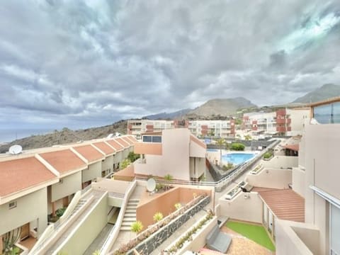 3 sypialnia Dom na sprzedaż w Santiago del Teide z basenem garażem - 595 000 € (Ref: 9460675)