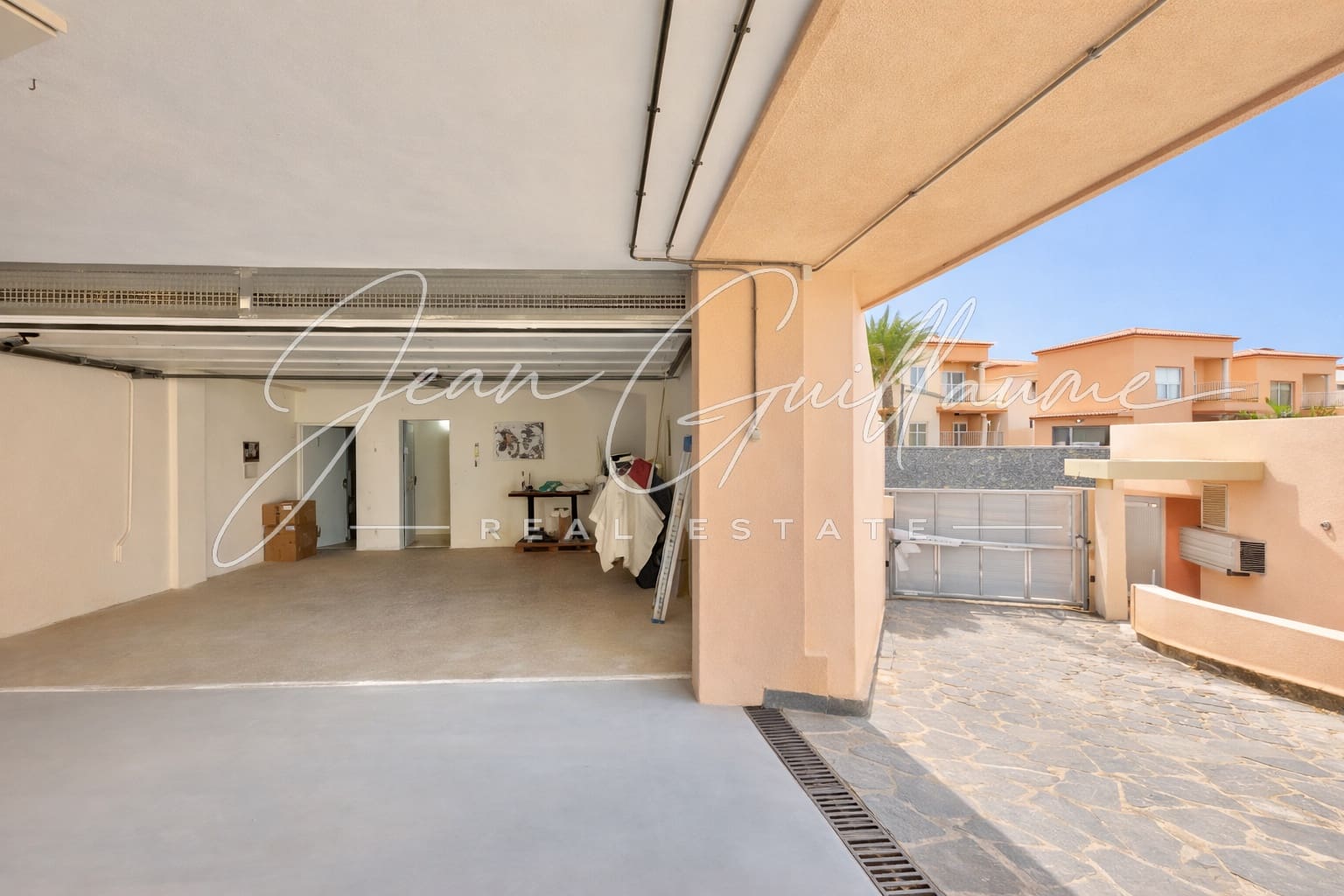 3 bedroom Townhouse for sale in Santiago del Teide with pool garage - € 595,000 (Ref: 9460675)