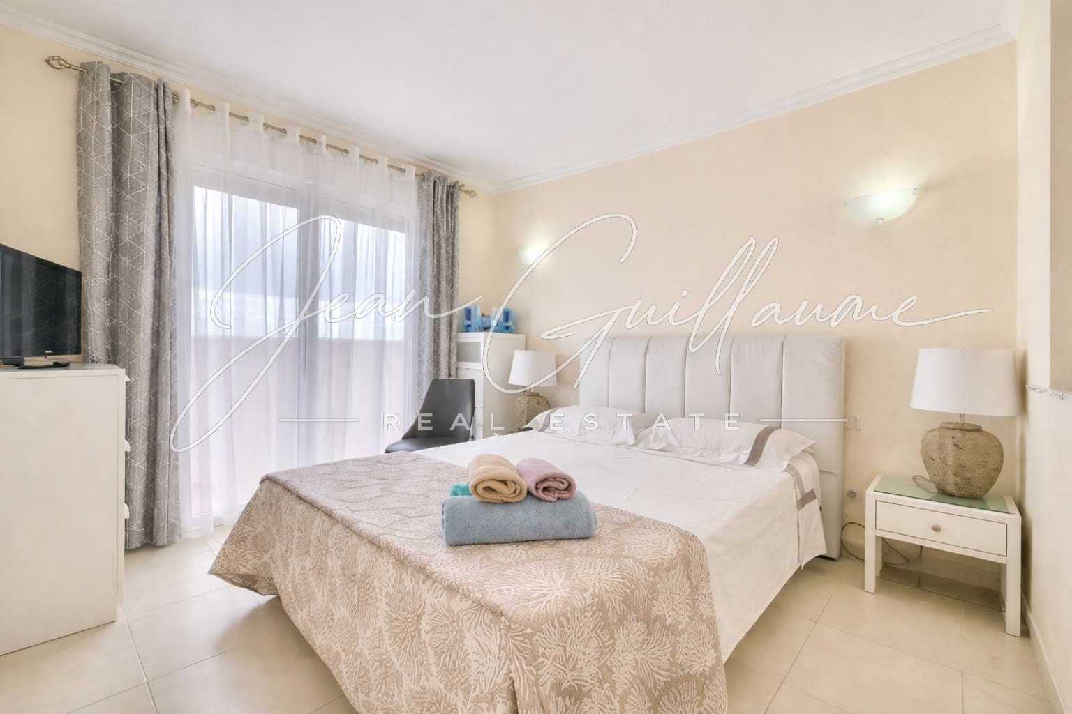 3 bedroom Townhouse for sale in Santiago del Teide with pool garage - € 595,000 (Ref: 9460675)