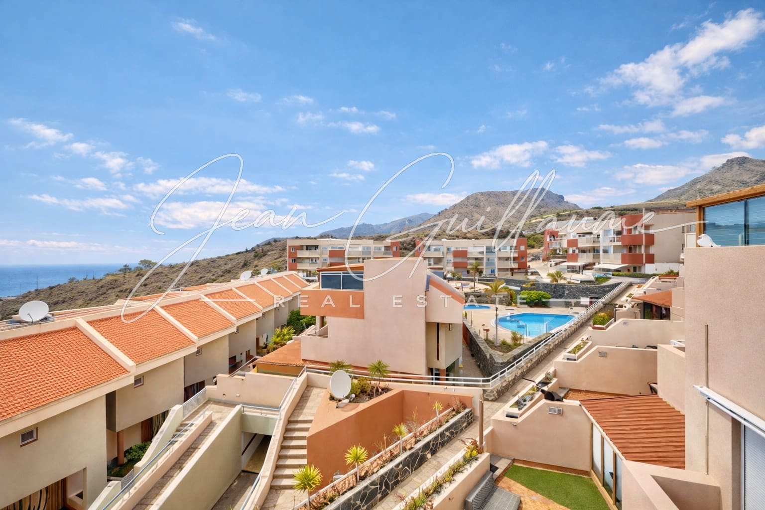3 bedroom Townhouse for sale in Santiago del Teide with pool garage - € 595,000 (Ref: 9460675)