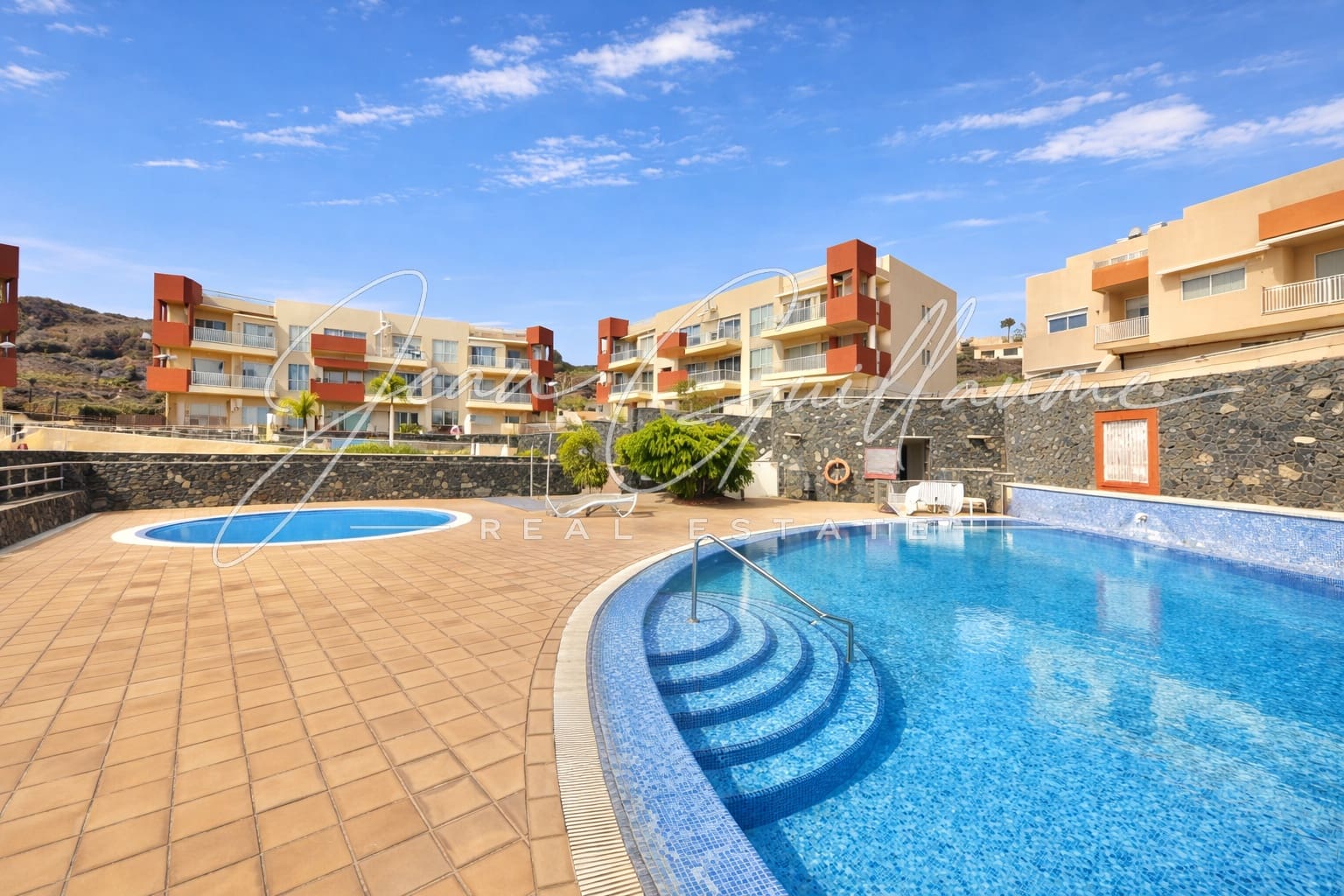 3 bedroom Townhouse for sale in Santiago del Teide with pool garage - € 595,000 (Ref: 9460675)