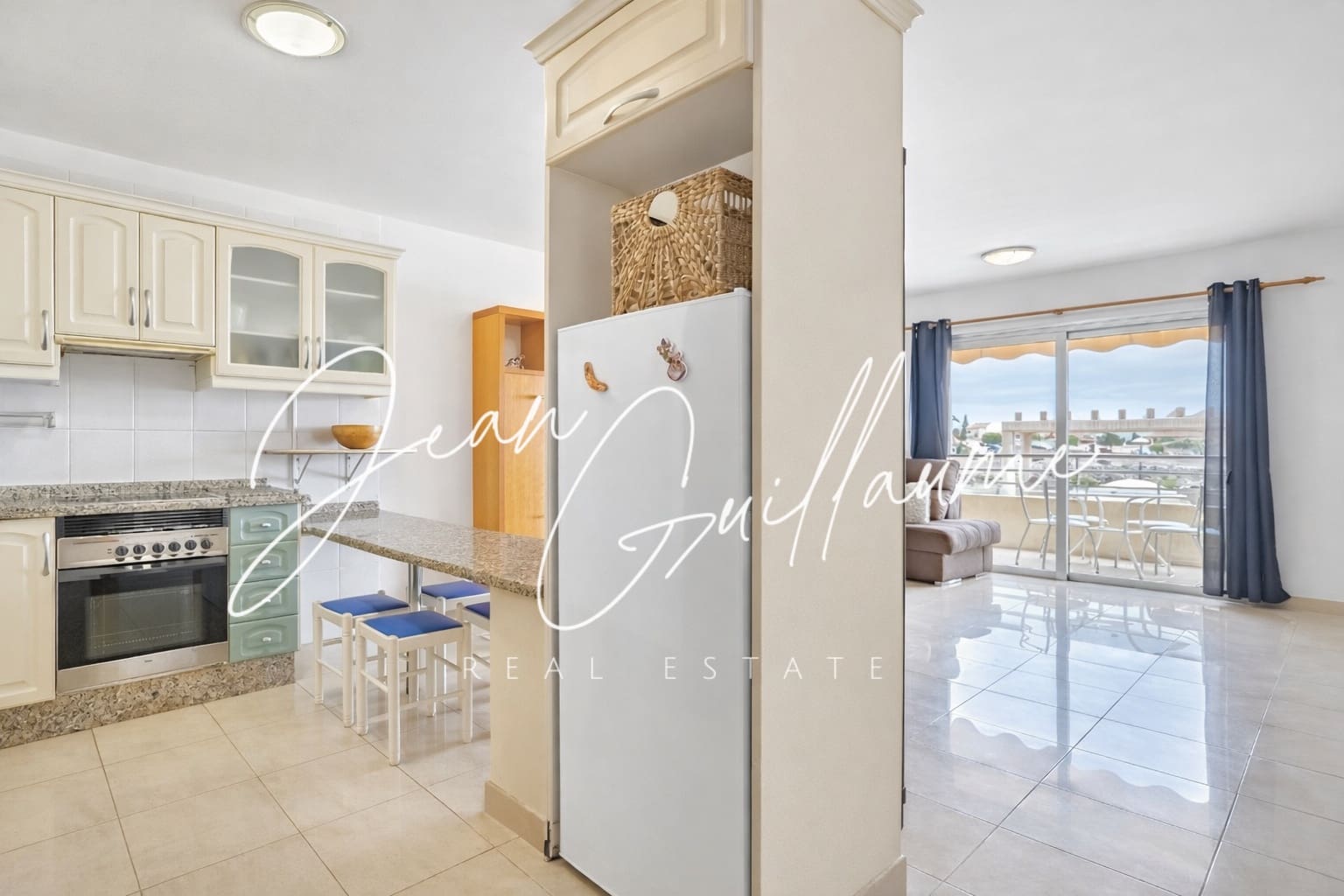 2 bedroom Apartment for sale in Playa Paraiso with pool - € 285,000 (Ref: 9490898)