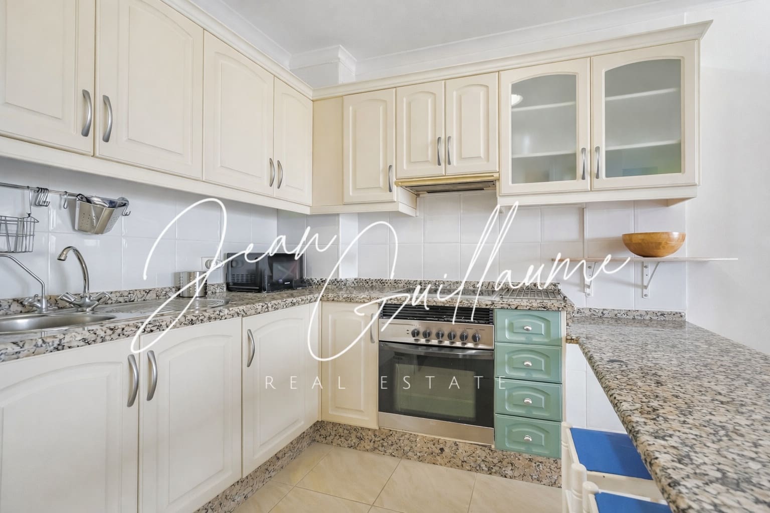 2 bedroom Apartment for sale in Playa Paraiso with pool - € 285,000 (Ref: 9490898)