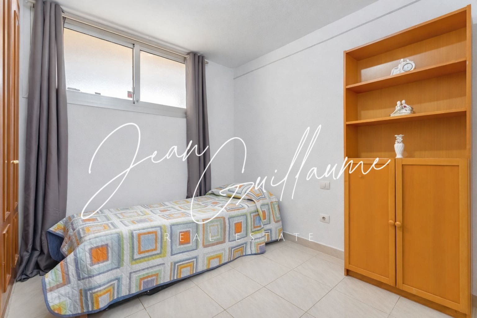 2 bedroom Apartment for sale in Playa Paraiso with pool - € 285,000 (Ref: 9490898)