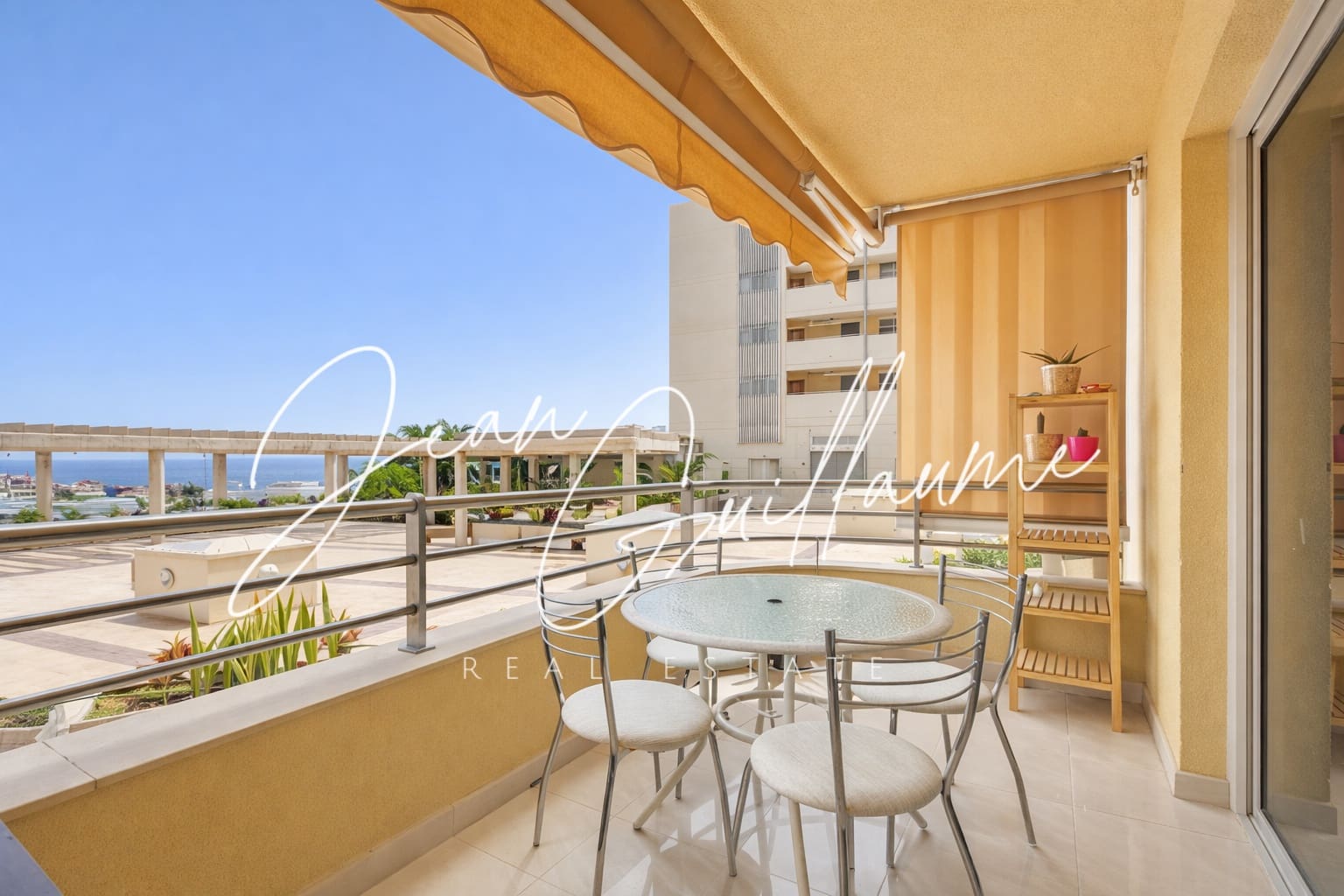 2 bedroom Apartment for sale in Playa Paraiso with pool - € 285,000 (Ref: 9490898)