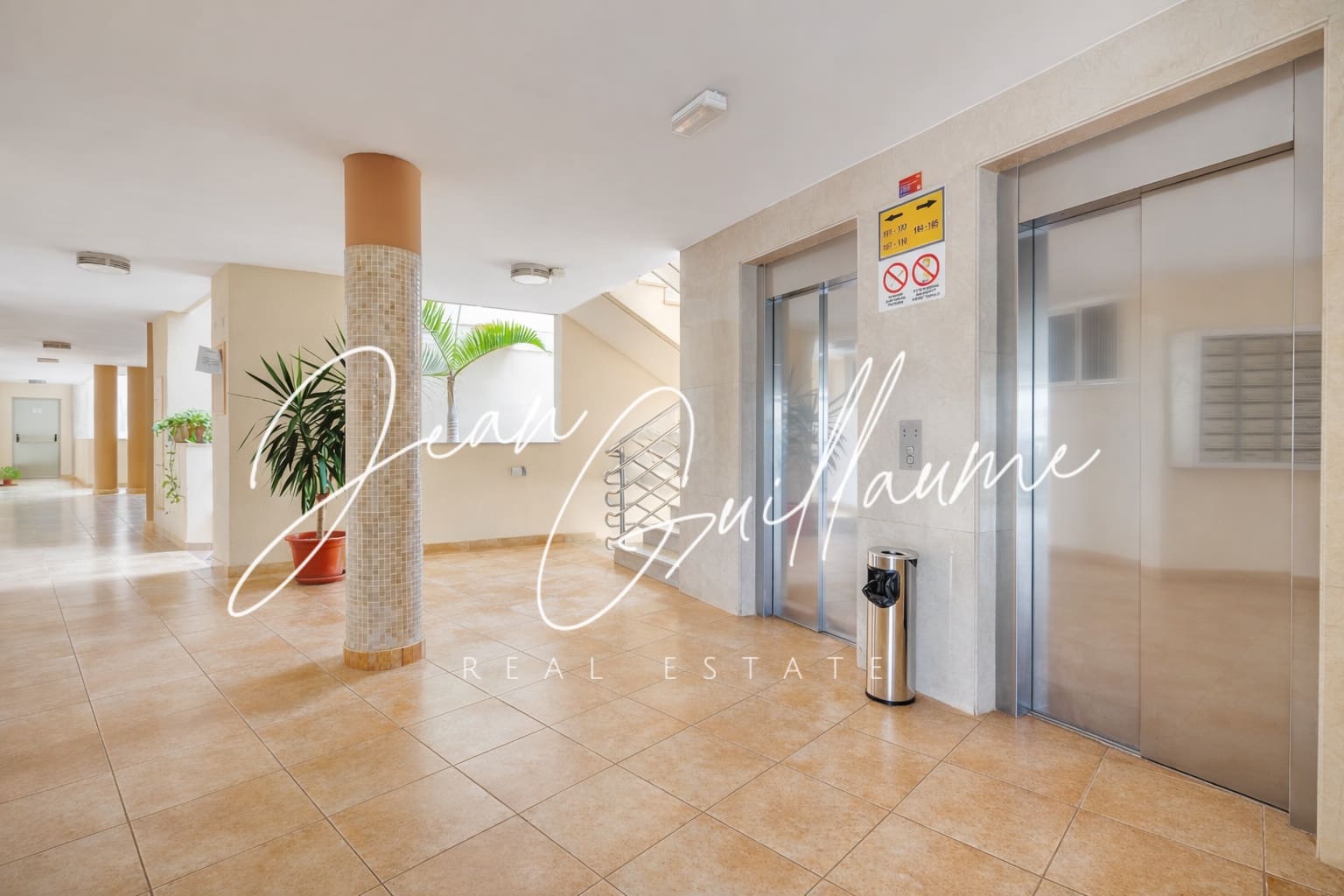 2 bedroom Apartment for sale in Playa Paraiso with pool - € 285,000 (Ref: 9490898)