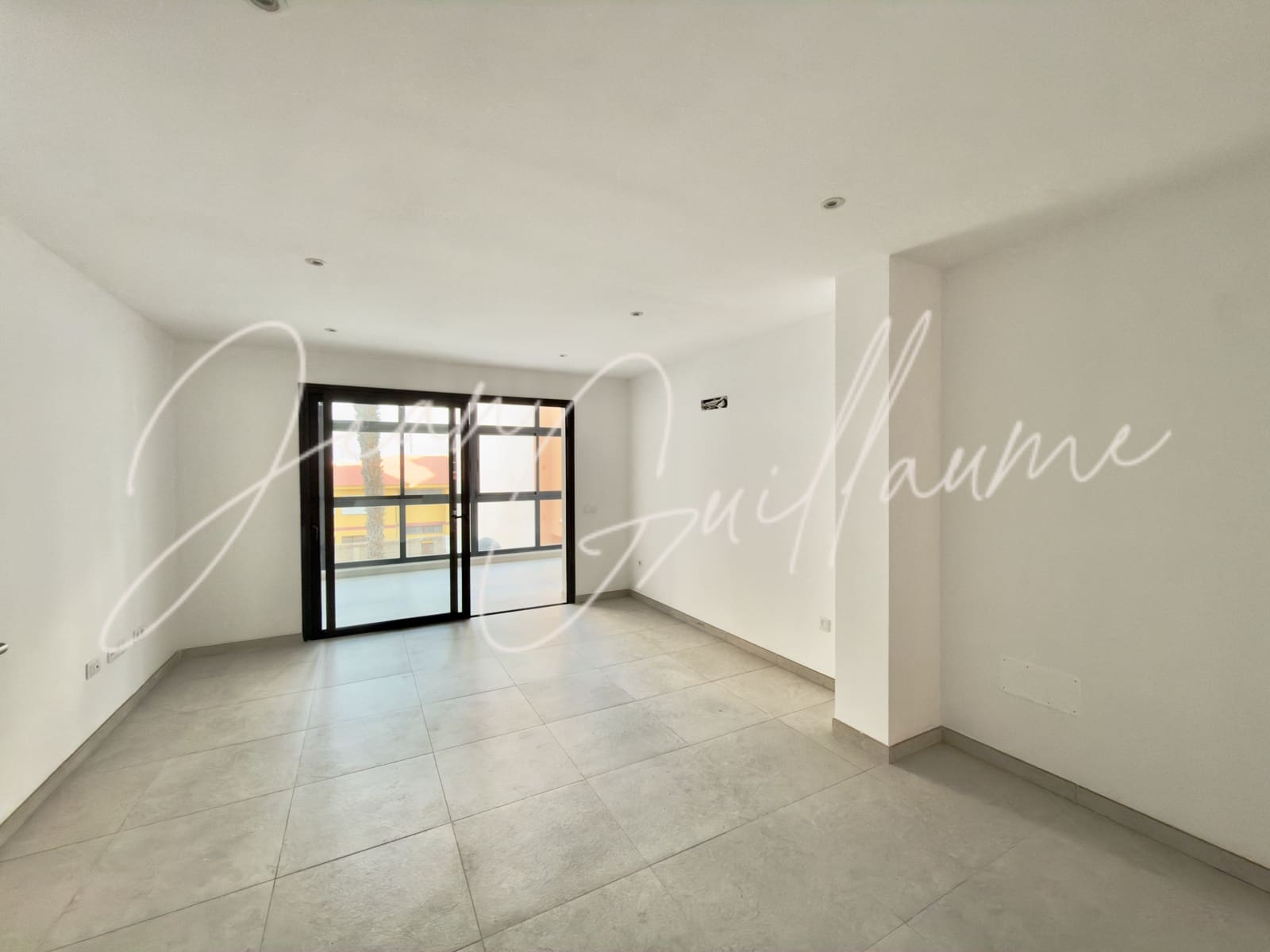 2 quarto Apartamento para venda em Playa San Juan com piscina garagem - 325 000 € (Ref: 9553047)