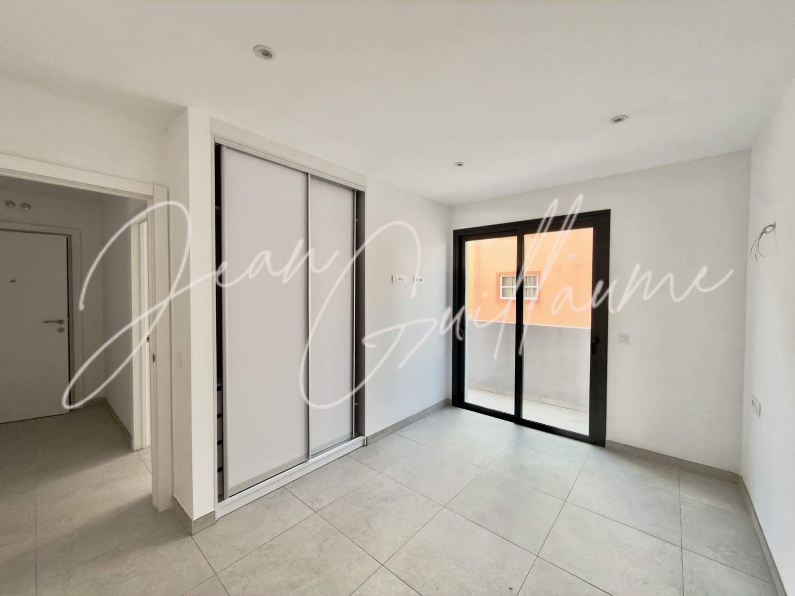 2 quarto Apartamento para venda em Playa San Juan com piscina garagem - 325 000 € (Ref: 9553047)