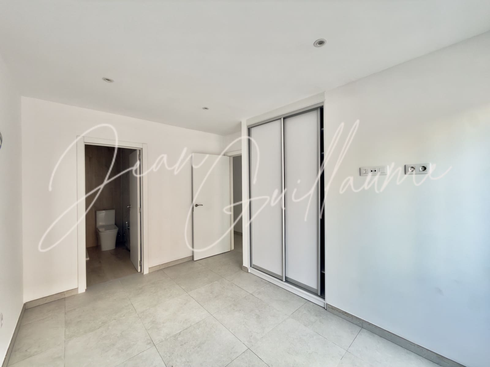 2 quarto Apartamento para venda em Playa San Juan com piscina garagem - 325 000 € (Ref: 9553047)