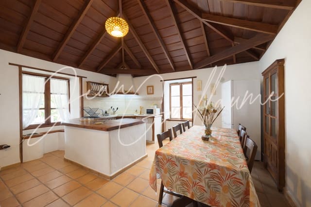 2 makuuhuone Maalaistalo myytävänä paikassa El Tanque mukana uima-altaan 
autotalli - 450 000 € (Ref: 9558884)