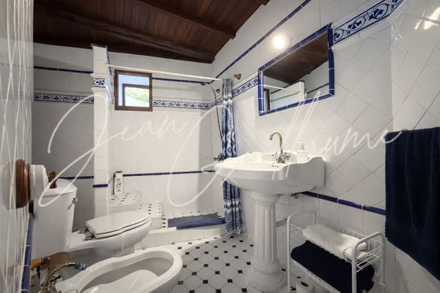 2 makuuhuone Maalaistalo myytävänä paikassa El Tanque mukana uima-altaan 
autotalli - 450 000 € (Ref: 9558884)