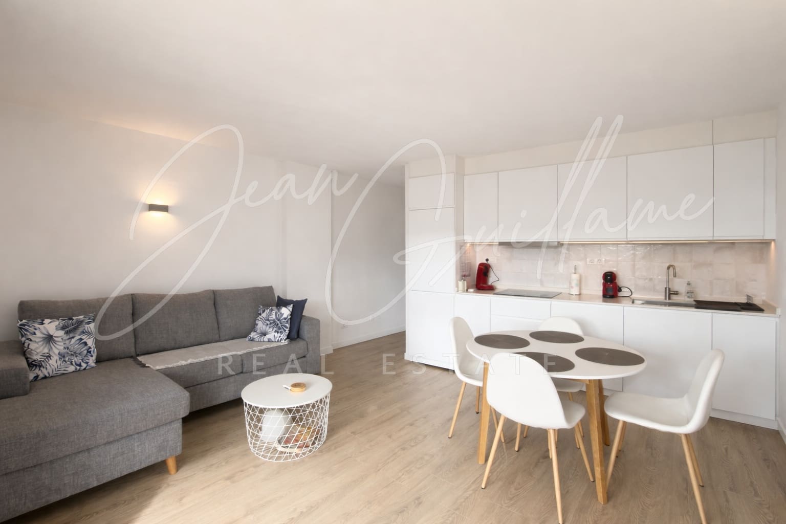 1 bedroom Apartment for sale in Los Cristianos with pool garage - € 309,950 (Ref: 9619822)