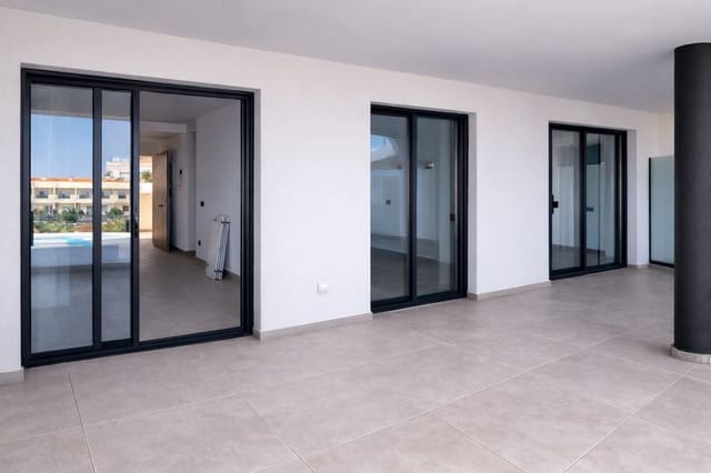 2 sypialnia Apartament na sprzedaż w Torviscas Centro y Alto, Adeje z basenem garażem - 590 000 € (Ref: 9769051)