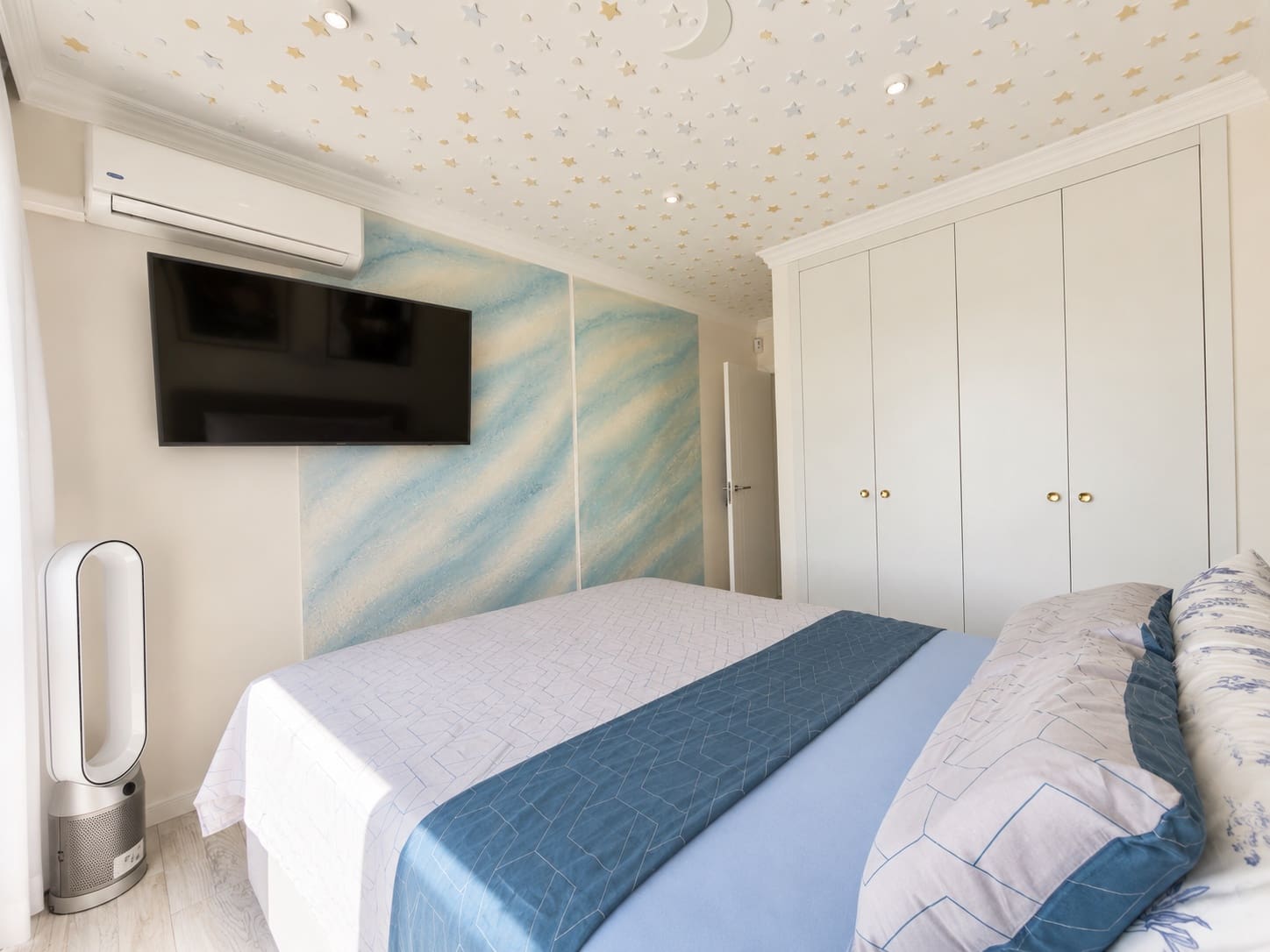 Apartamento de 2 habitaciones en Costa Adeje en venta con piscina garaje - 395.000 € (Ref: 9889245)