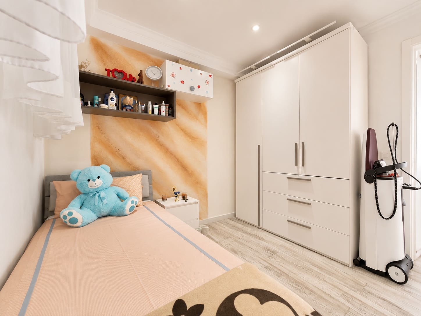 Apartamento de 2 habitaciones en Costa Adeje en venta con piscina garaje - 395.000 € (Ref: 9889245)