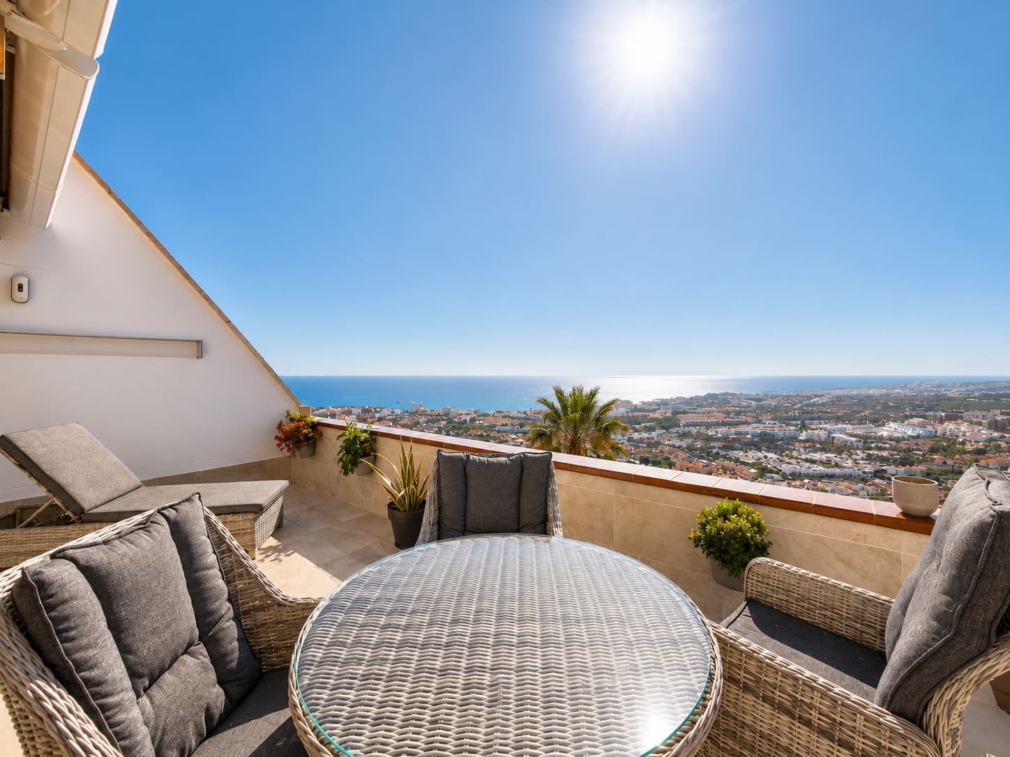 Apartamento de 2 habitaciones en Costa Adeje en venta con piscina garaje - 395.000 € (Ref: 9889245)