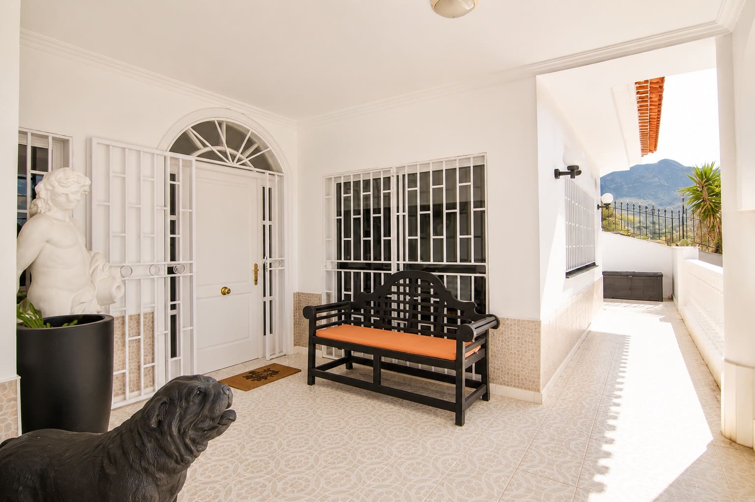 4 Zimmer Villa zu verkaufen in Valle de San Lorenzo mit Garage - 780.000 € (Ref: 9891298)