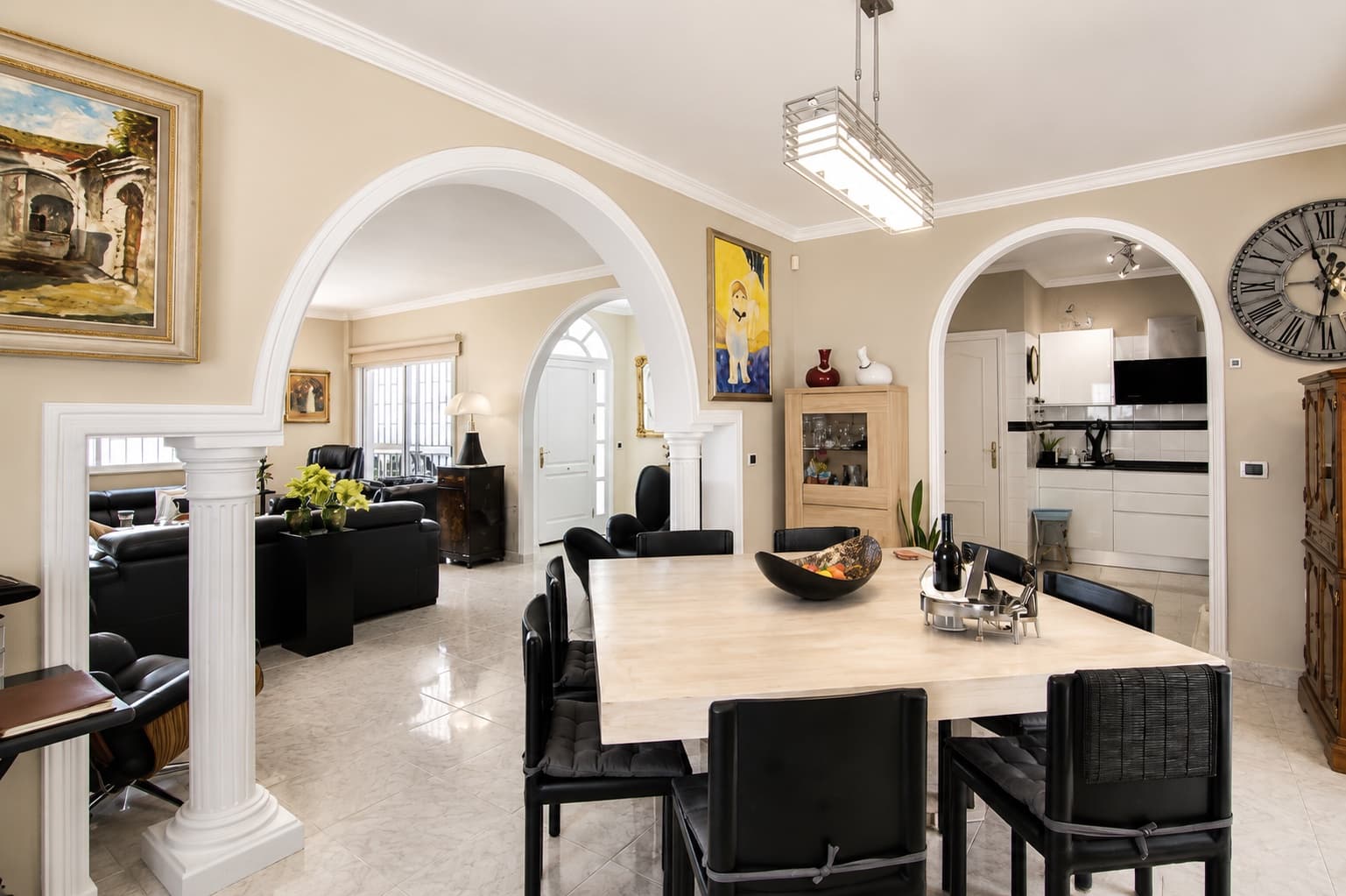 4 Zimmer Villa zu verkaufen in Valle de San Lorenzo mit Garage - 780.000 € (Ref: 9891298)