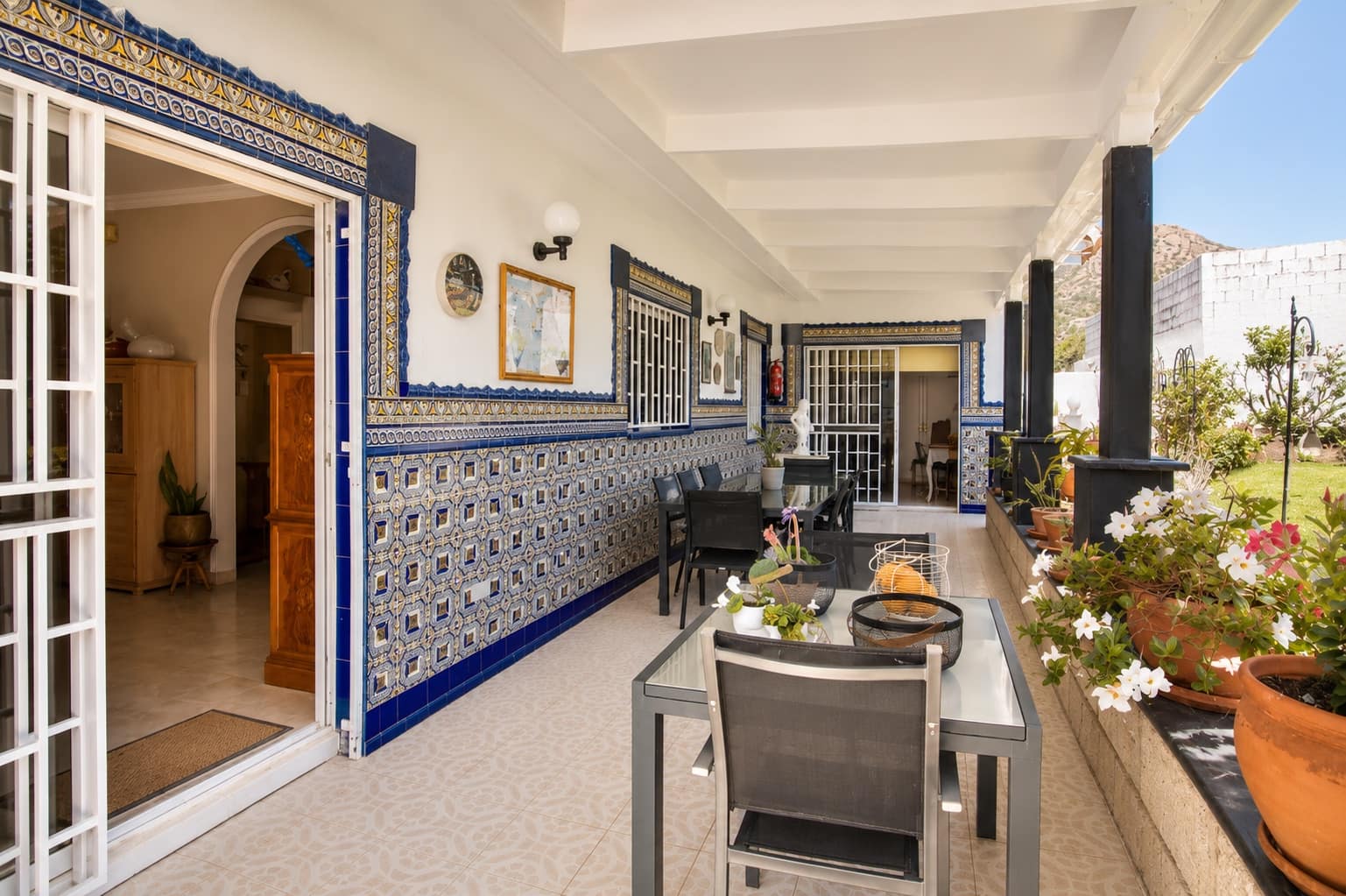4 Zimmer Villa zu verkaufen in Valle de San Lorenzo mit Garage - 780.000 € (Ref: 9891298)