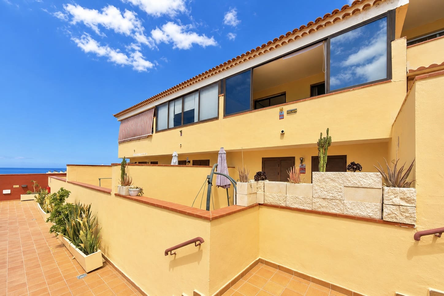 3 bedroom Townhouse for sale in El Madronal with garage - € 400,000 (Ref: 9927974)