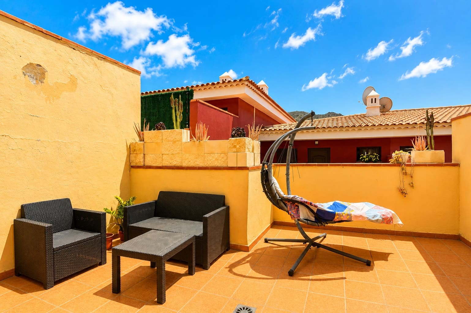 3 bedroom Townhouse for sale in El Madronal with garage - € 400,000 (Ref: 9927974)