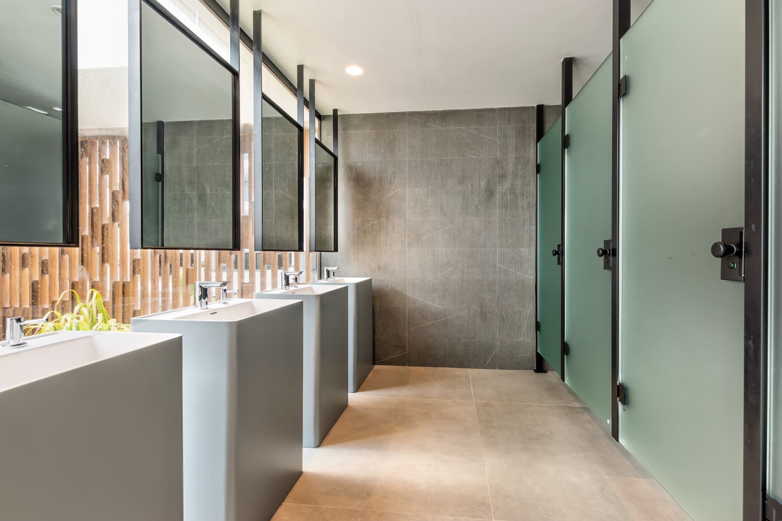 Erhverv til salg i Palm-Mar - € 750.000 (Ref: 9353851)