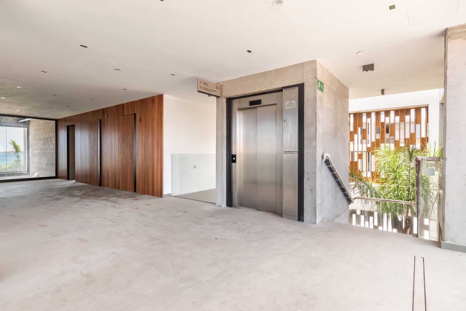 Erhverv til salg i Palm-Mar - € 750.000 (Ref: 9353851)