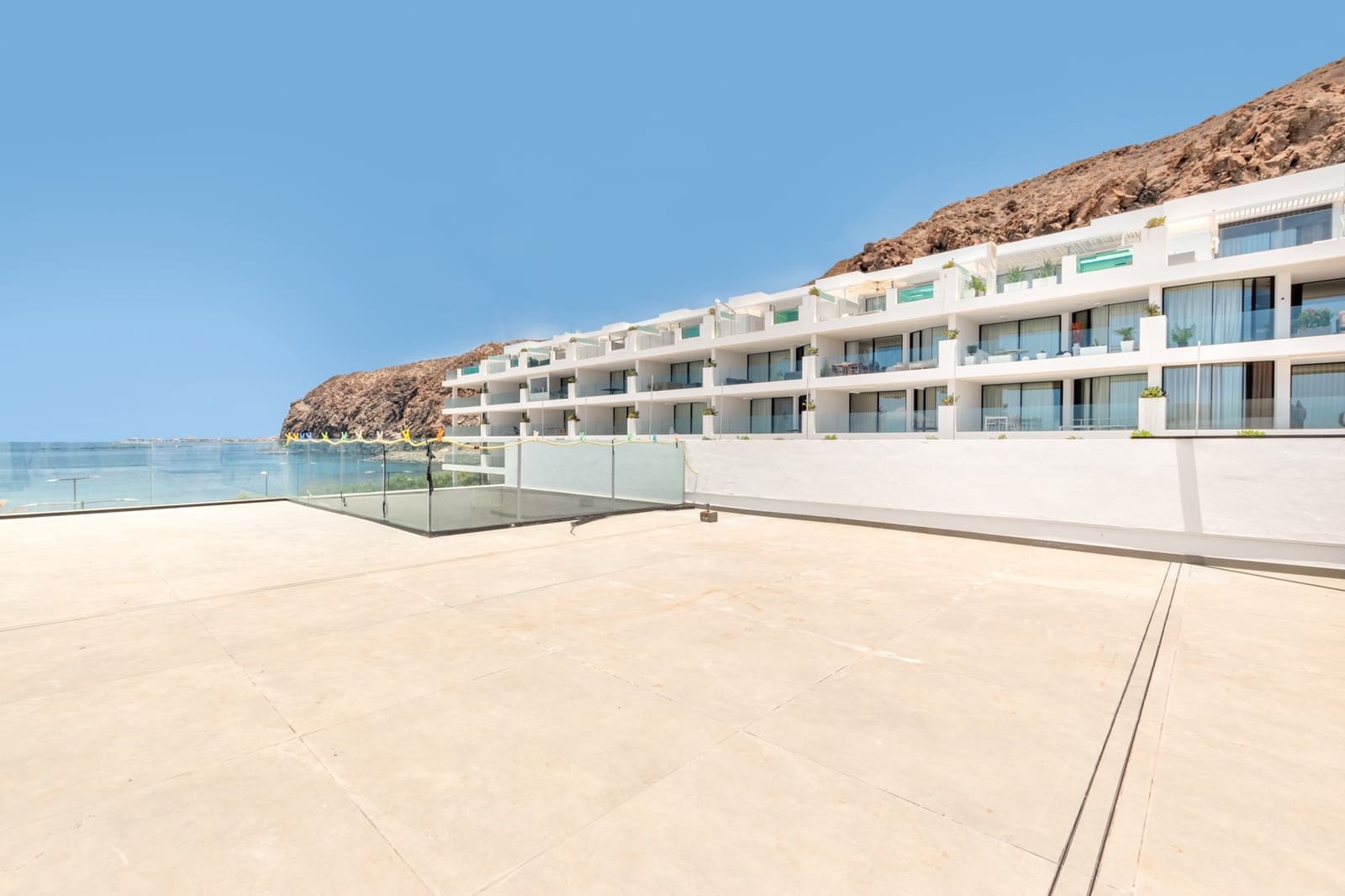 Erhverv til salg i Palm-Mar - € 750.000 (Ref: 9353851)