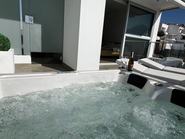 3 sypialnia Apartament na sprzedaż w La Caleta Adeje, Adeje z basenem - 1 395 000 € (Ref: 9353853)