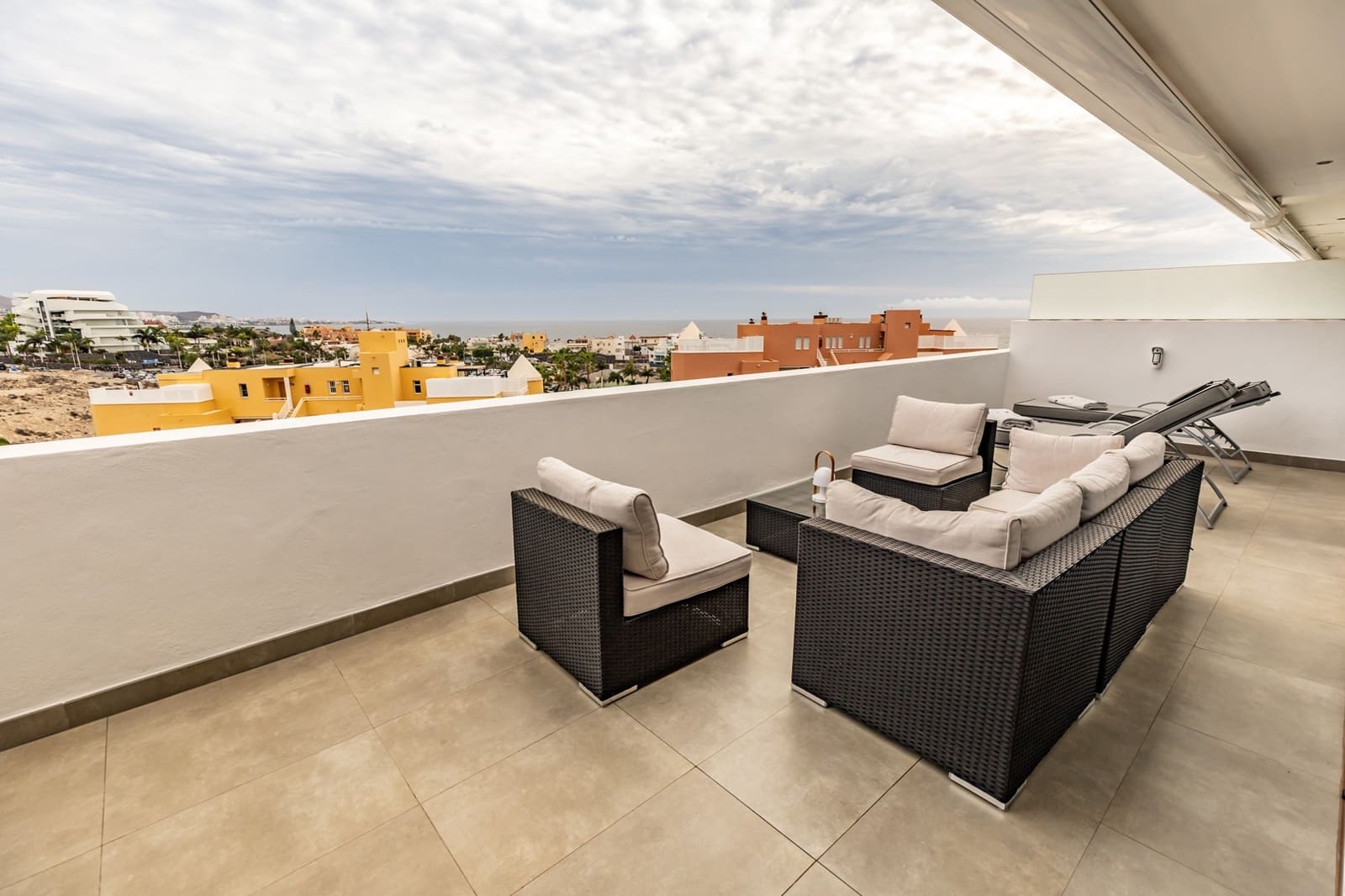 3 sovrum Takvåning till salu i La Caleta Adeje med pool - 1 985 000 € (Ref: 9353854)