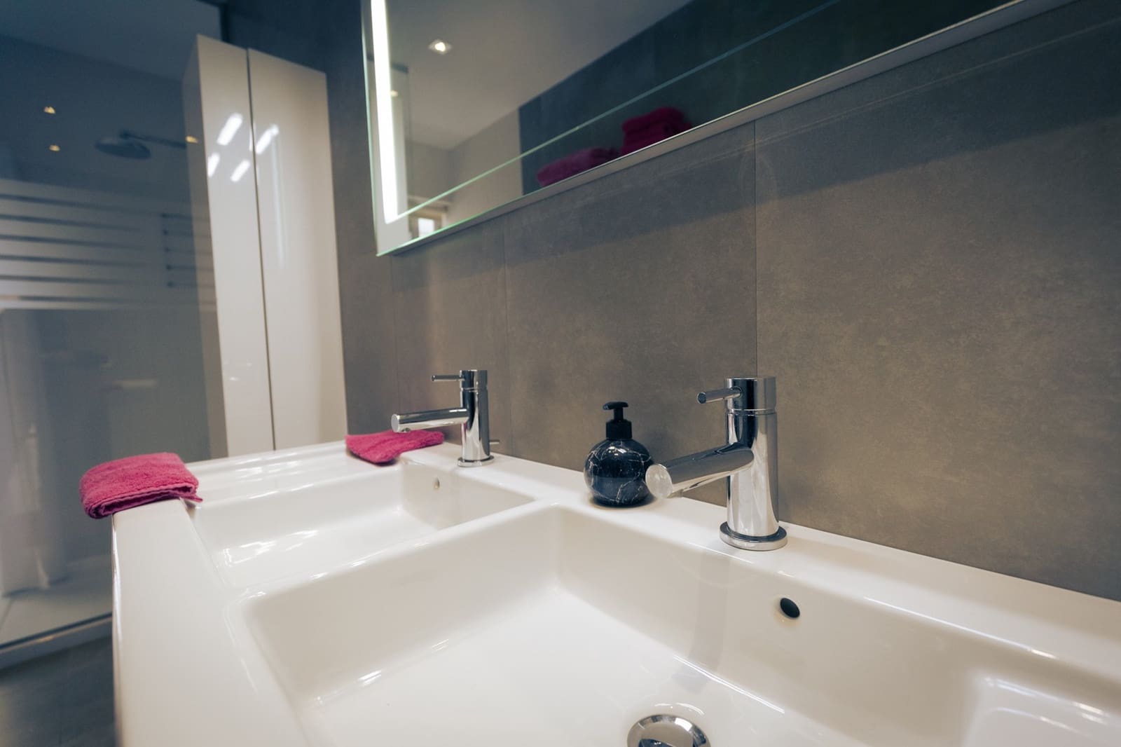 3 sovrum Takvåning till salu i La Caleta Adeje med pool - 1 985 000 € (Ref: 9353854)