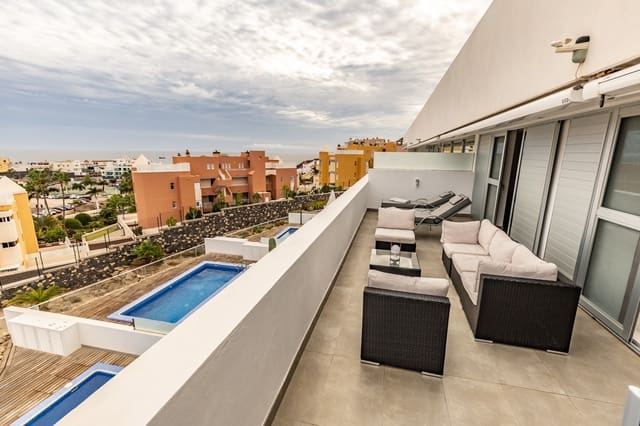 3 sypialnia Penthouse na sprzedaż w La Caleta Adeje, Adeje z basenem - 1 985 000 € (Ref: 9353854)