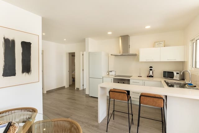 2 soveværelse Villa til salg i Palm-Mar, Arona med swimmingpool - € 790.000 (Ref: 9353855)