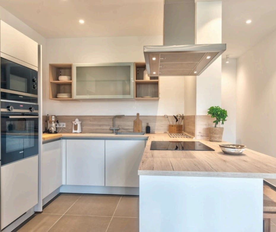 2 soveværelse Lejlighed til salg i Palm-Mar med swimmingpool - € 685.000 (Ref: 9353856)